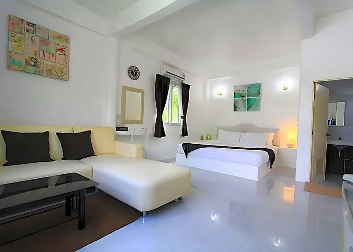 โรงแรม Silver Garden 3*