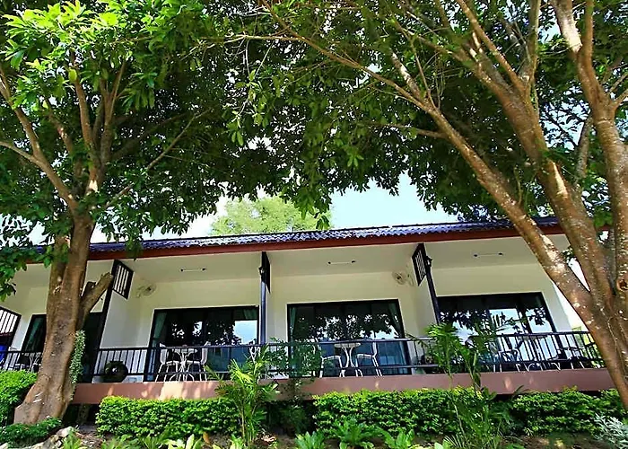 Silver Garden โรงแรม Ratchaburi