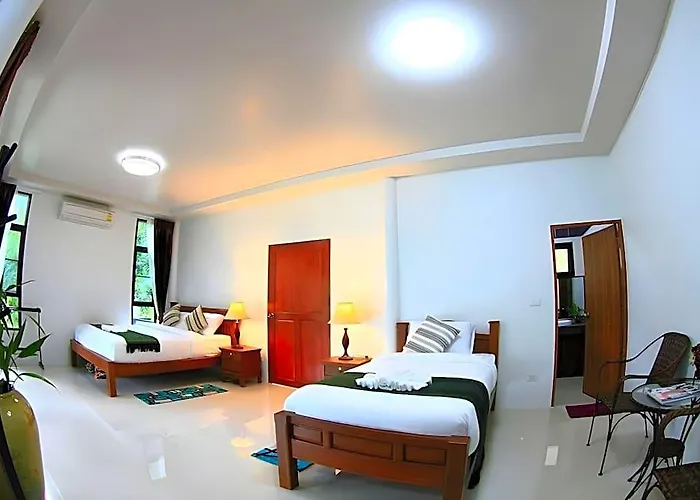 โรงแรม Silver Garden 3*