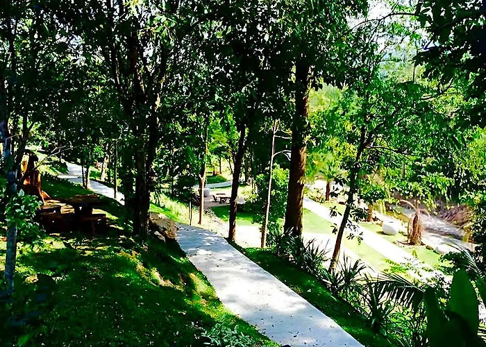 โรงแรม Silver Garden 3*